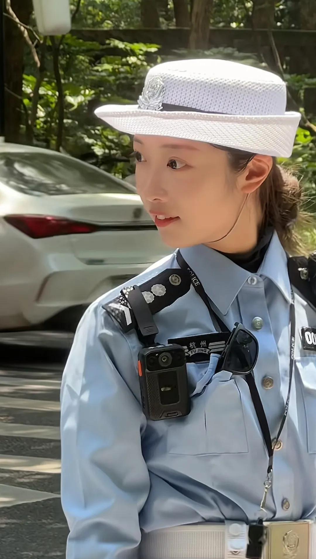 杭州市这一波一波的动作真的是美到了全中国人民的心了，连许多外国客人都一定是美到心