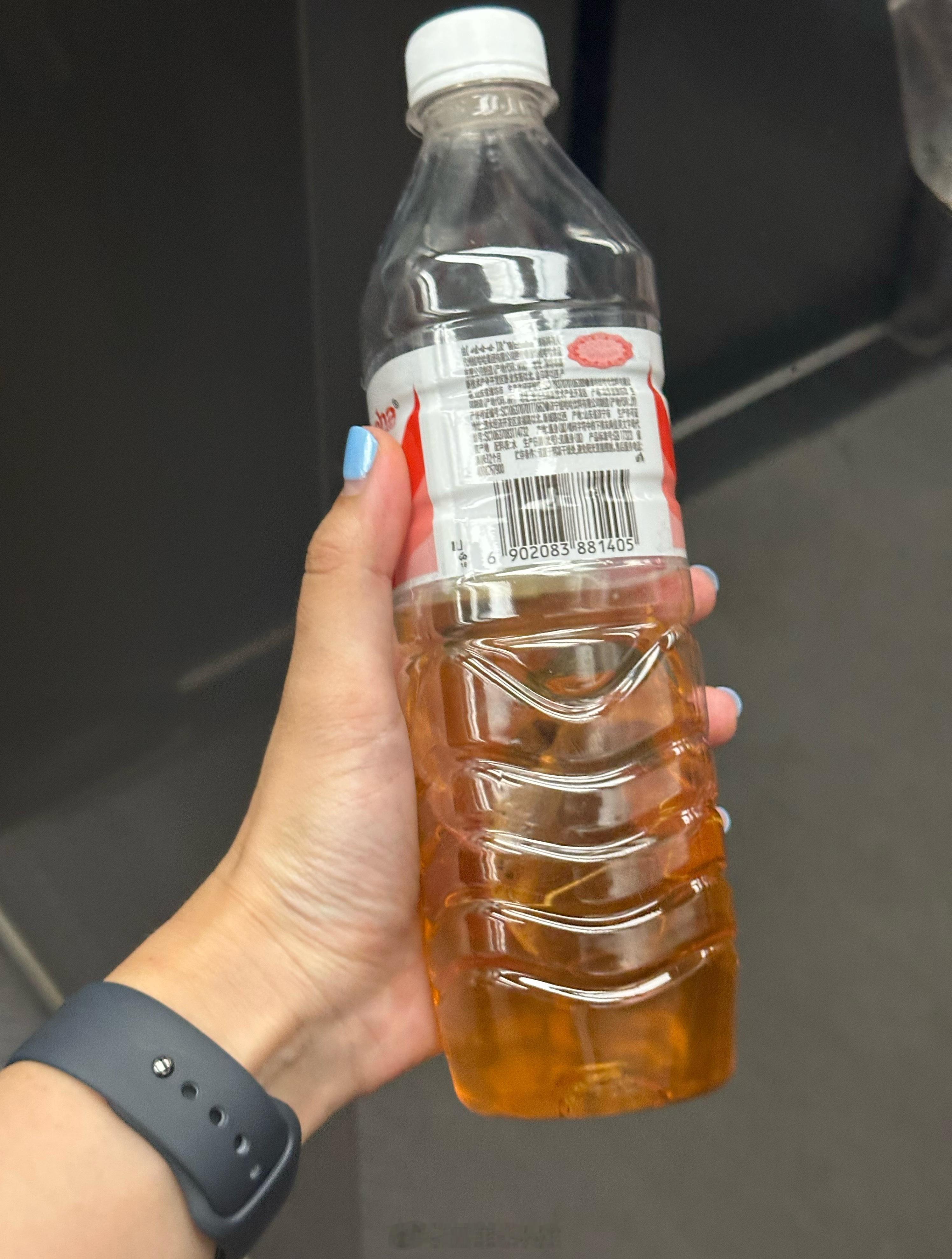 夏天不喝拿铁了每天就是清爽的冷萃咖啡、冷泡茶冷泡茶懒人做法超简单晚上把茶包放进瓶