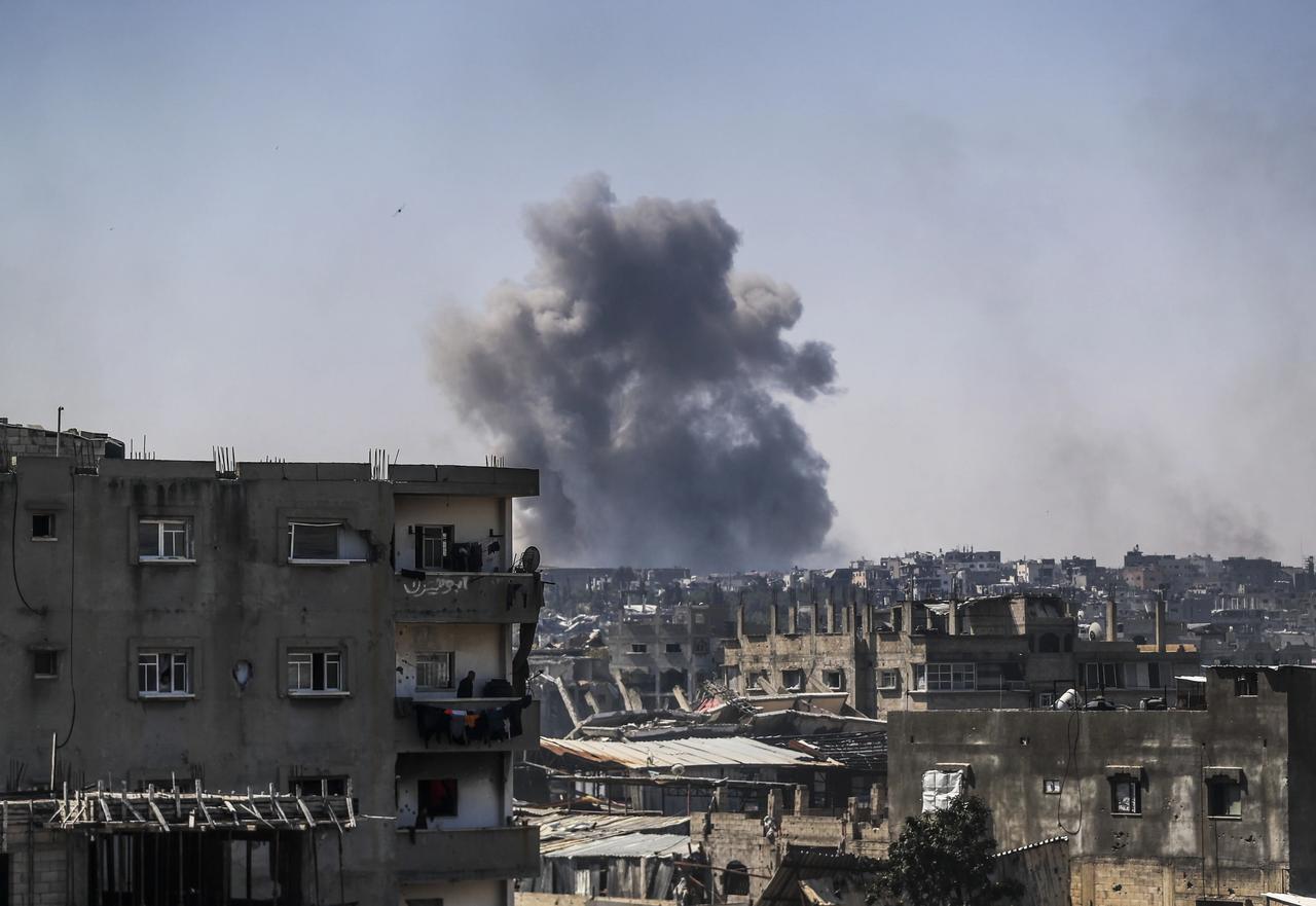 美伊互撂狠招，中东水厂成致命靶心，断水即亡国！这场死局，谁能全身而退？在中东这片