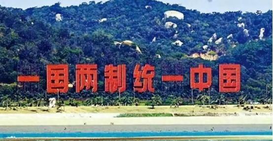 谁才是“台独”阵营里藏得最深的那条毒蛇？很多人会说是蔡英文或赖清德。错！真正的“