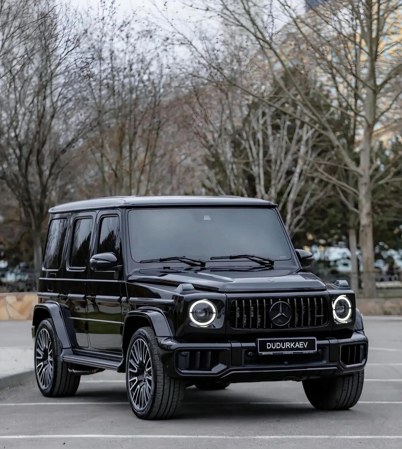 黑武士AMG  G63，斩男斩女不留遗憾谁能拒绝一台全黑的AMG G63！…
方