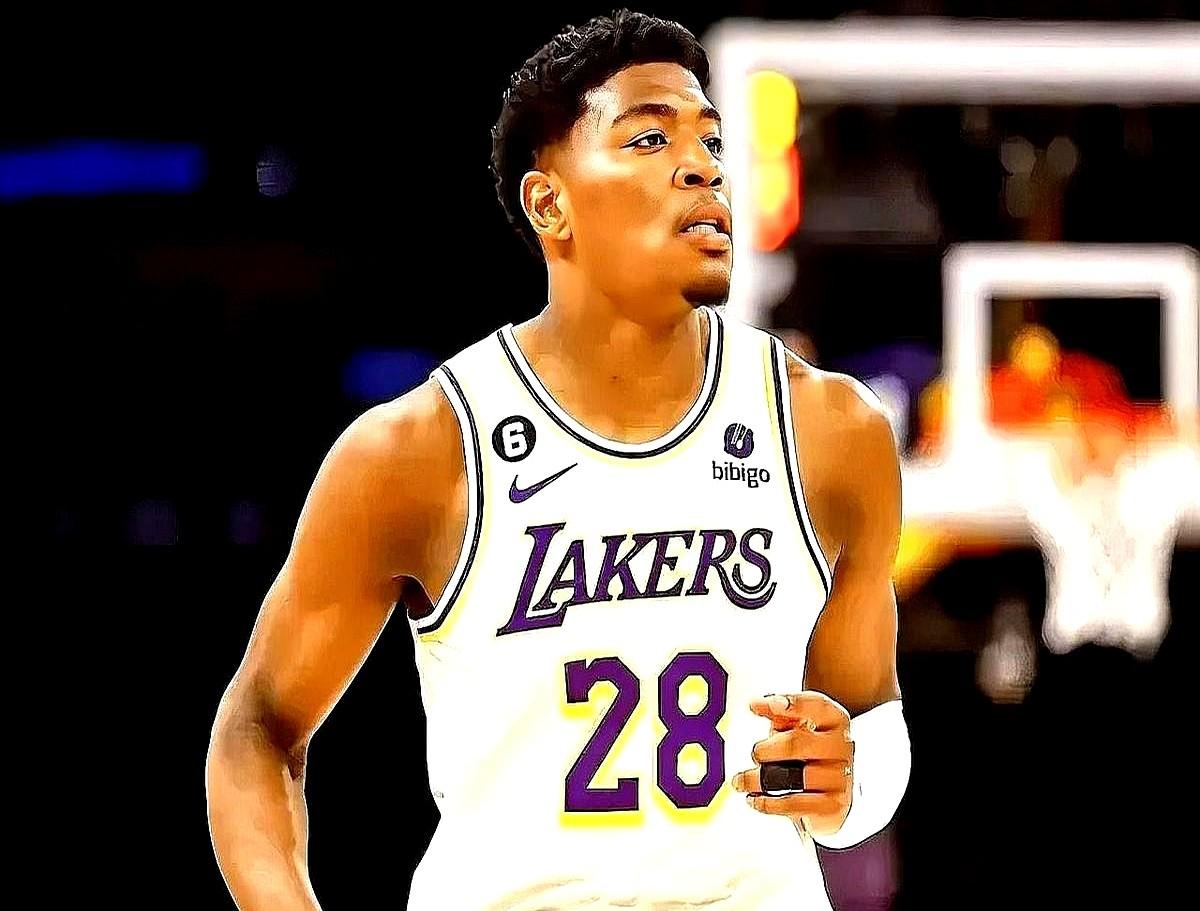 湖人这波伤病，简直是屋漏偏逢连夜雨。八村垒小腿伤、斯马特高烧缺阵，逼得新秀布朗尼