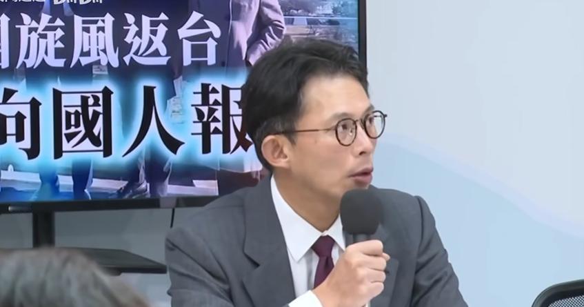 台湾民众党主席黄国昌闪电访美归来，这次行程就非常的奇怪，周日晚上的飞机出发，周三