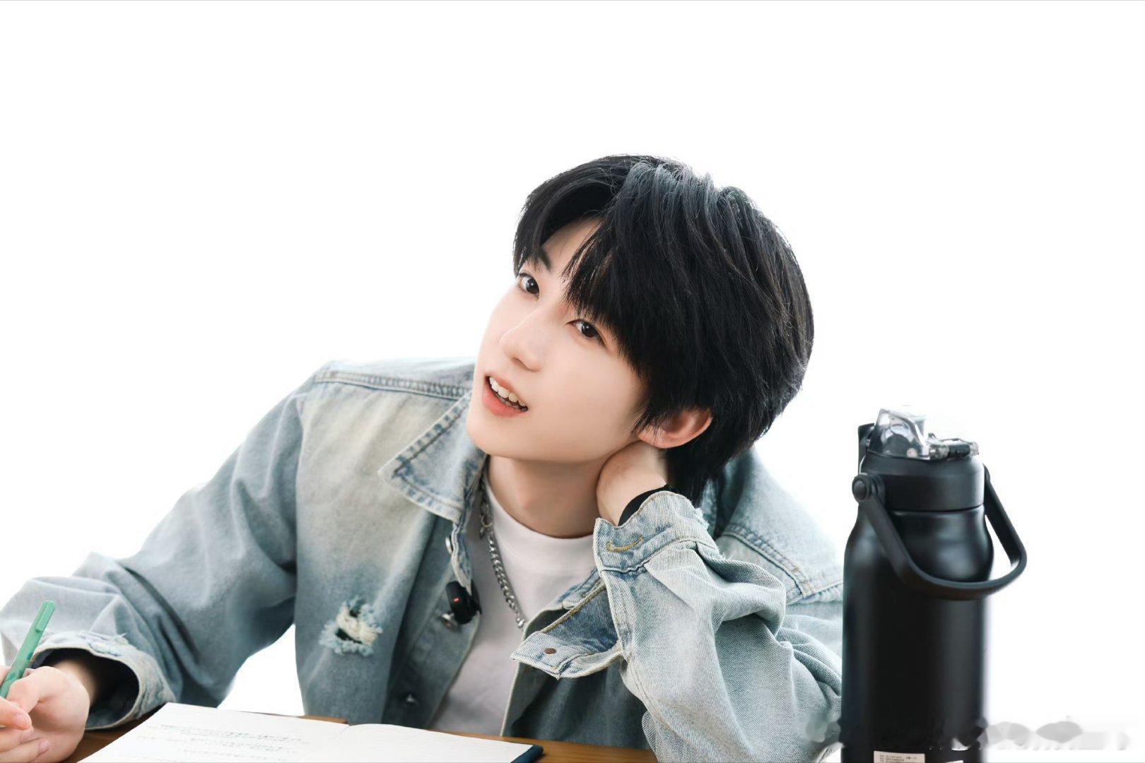 杨博文历经一个月公开便利贴 杨博文自不待言杨博文历经一个月公开便利贴，TO一个月