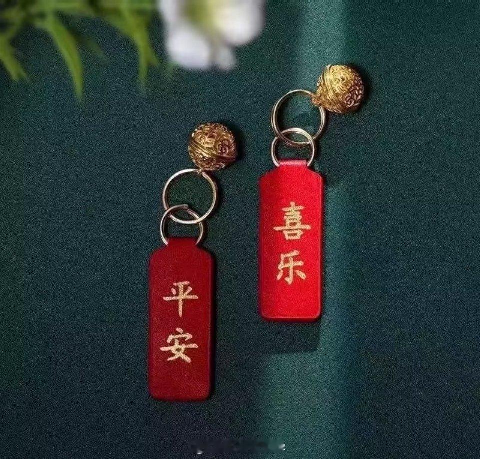 .​“生活不如电影美好，但要像电影一样生活。”认真对待每一餐，多喜乐，长安宁。 
