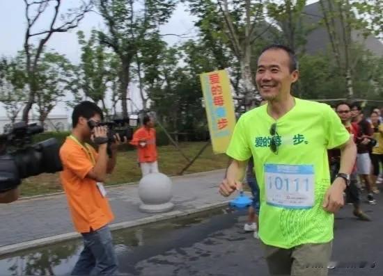 给家里长辈挑运动项目真的不能乱选，毕竟心肺和运动能力都不比年轻人，选不对反而容易
