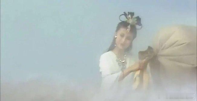 86版《西游记》风婆婆🆚续集风婆婆！这风婆婆到底经历了什么，才会变成这副模样…
