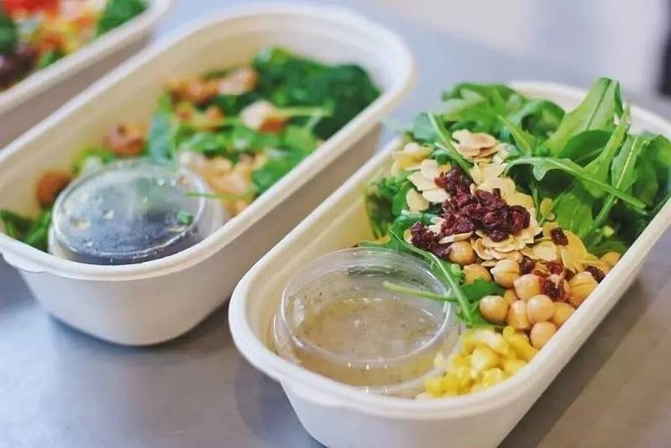 手机一点，美味到家，这对于足不出户就想吃到美食的人来说就是福音！

“外卖”这个