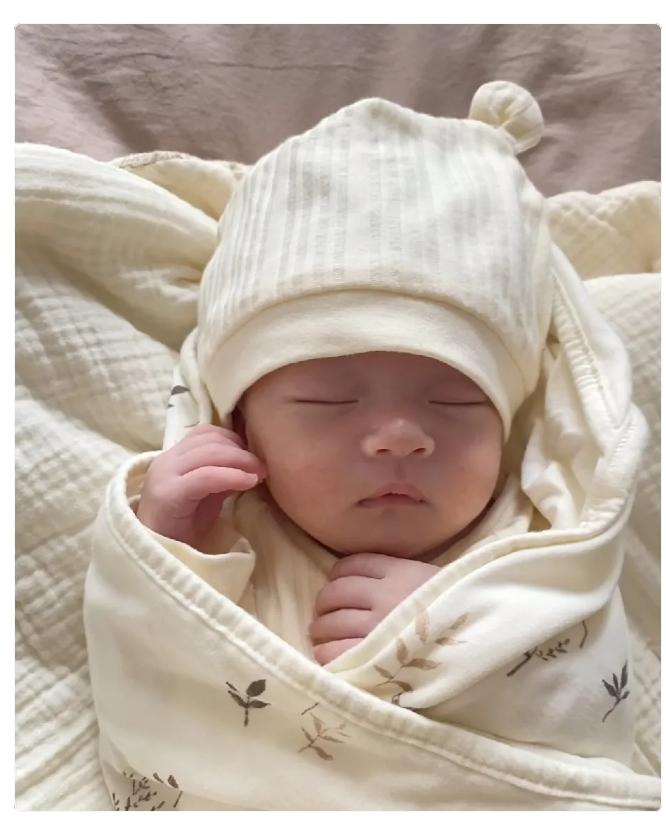 陕西，一女子分娩时因羊水栓塞不幸离世，生下个女婴，丈夫得知后，只撂下一句“孩子送