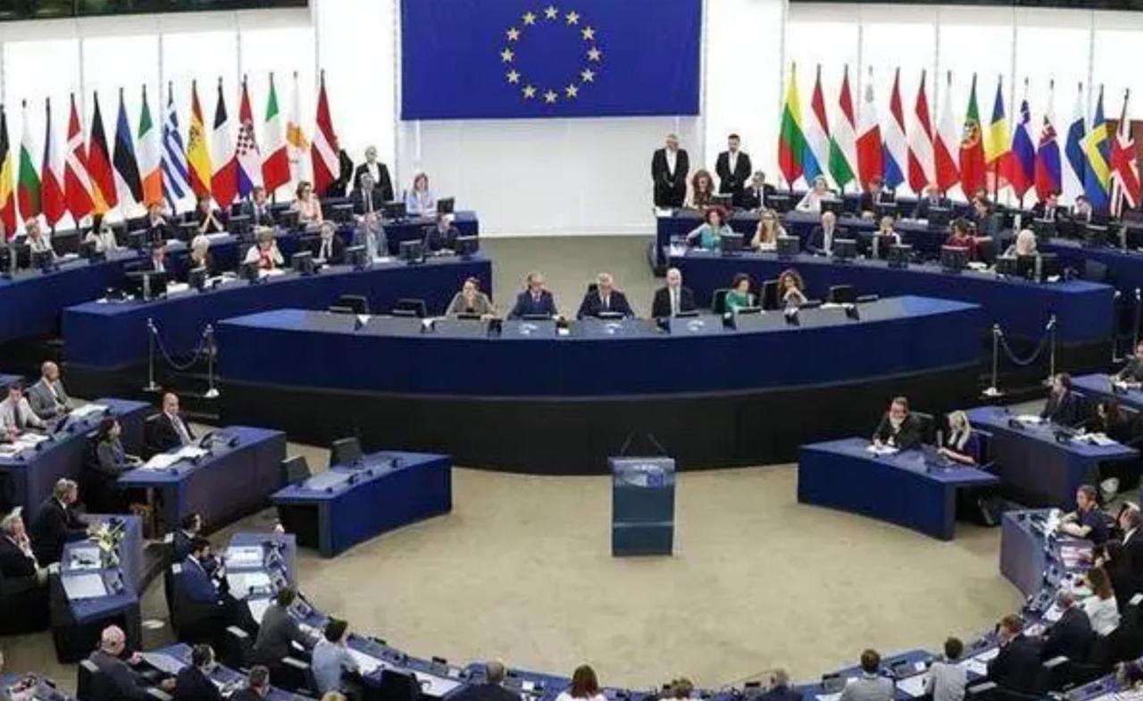 371：146！欧盟反华计划落空，中方通告全世界，冯德莱恩必须听清




提升