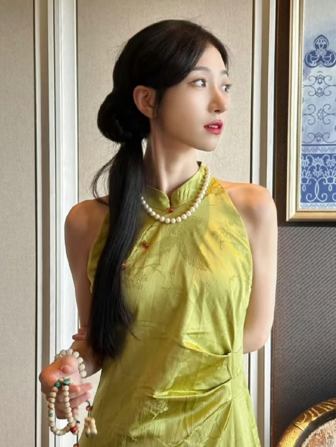 王格格 奔跑吧14 短剧演员王格格以飞行嘉宾身份参加《奔跑吧》第十四季录制。有网