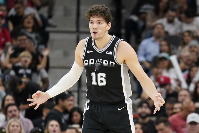 欧记：奥斯曼与皇家马德里进行深入谈判 强烈考虑回到欧洲效力据欧洲记者Alessa