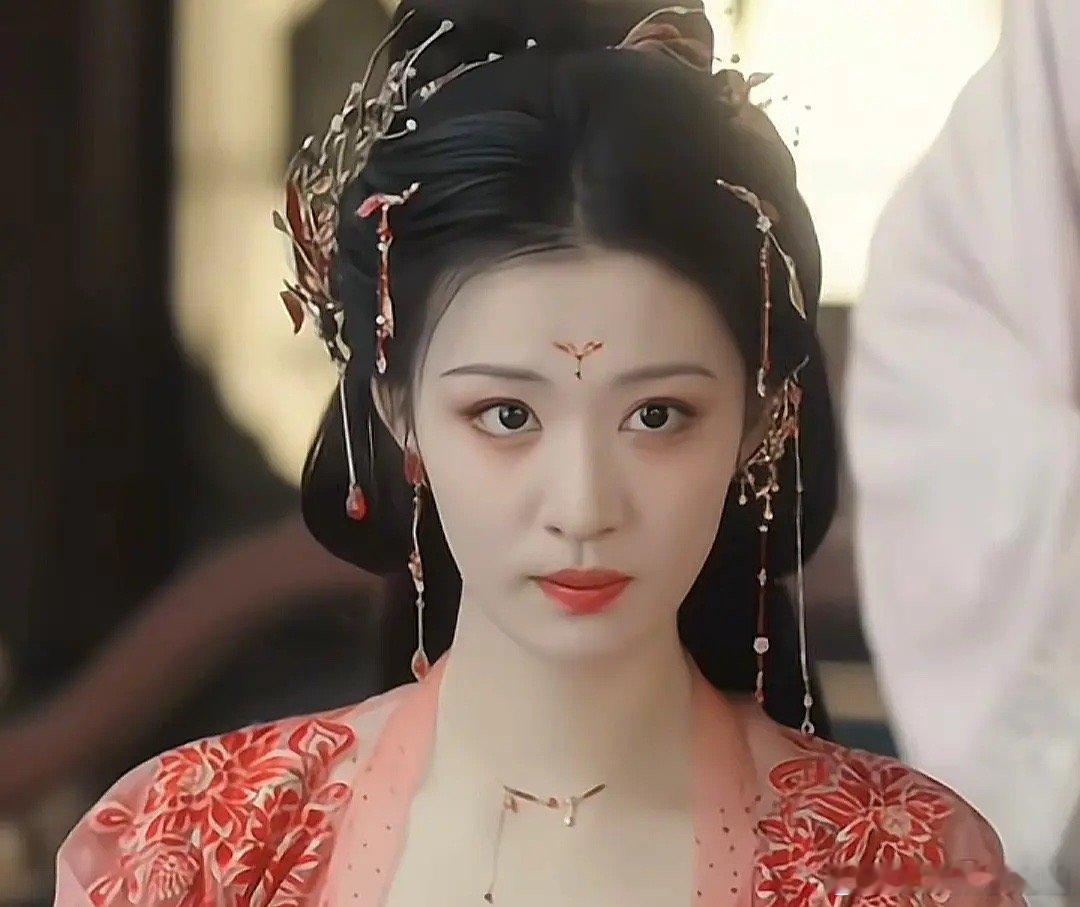 王楚然不适合演妖妃的原因找到了 