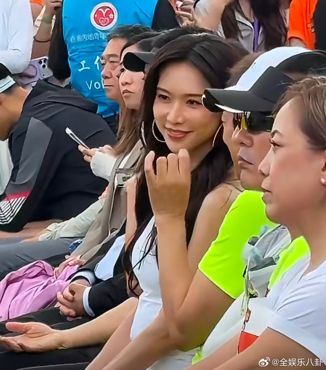 黄晓明黄宗泽林志玲阿sa同框林志玲阿sa同框生图 星光齐聚氛围感拉满，男神女神同