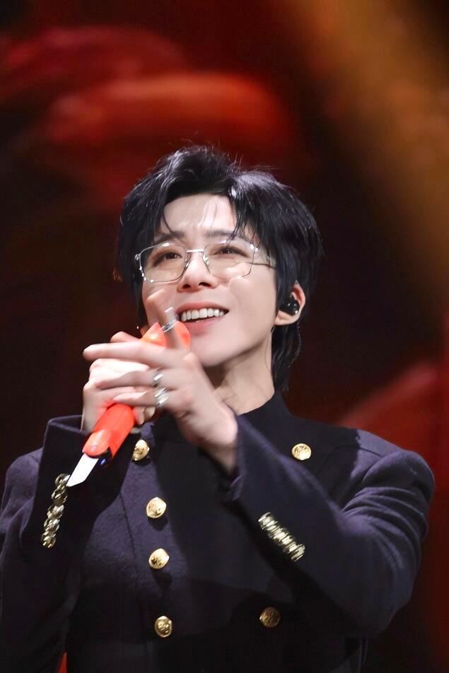 摩登兄弟 刘宇宁第七次参加东方风云榜  从2019年至今，刘宇宁7次陪伴东方风云