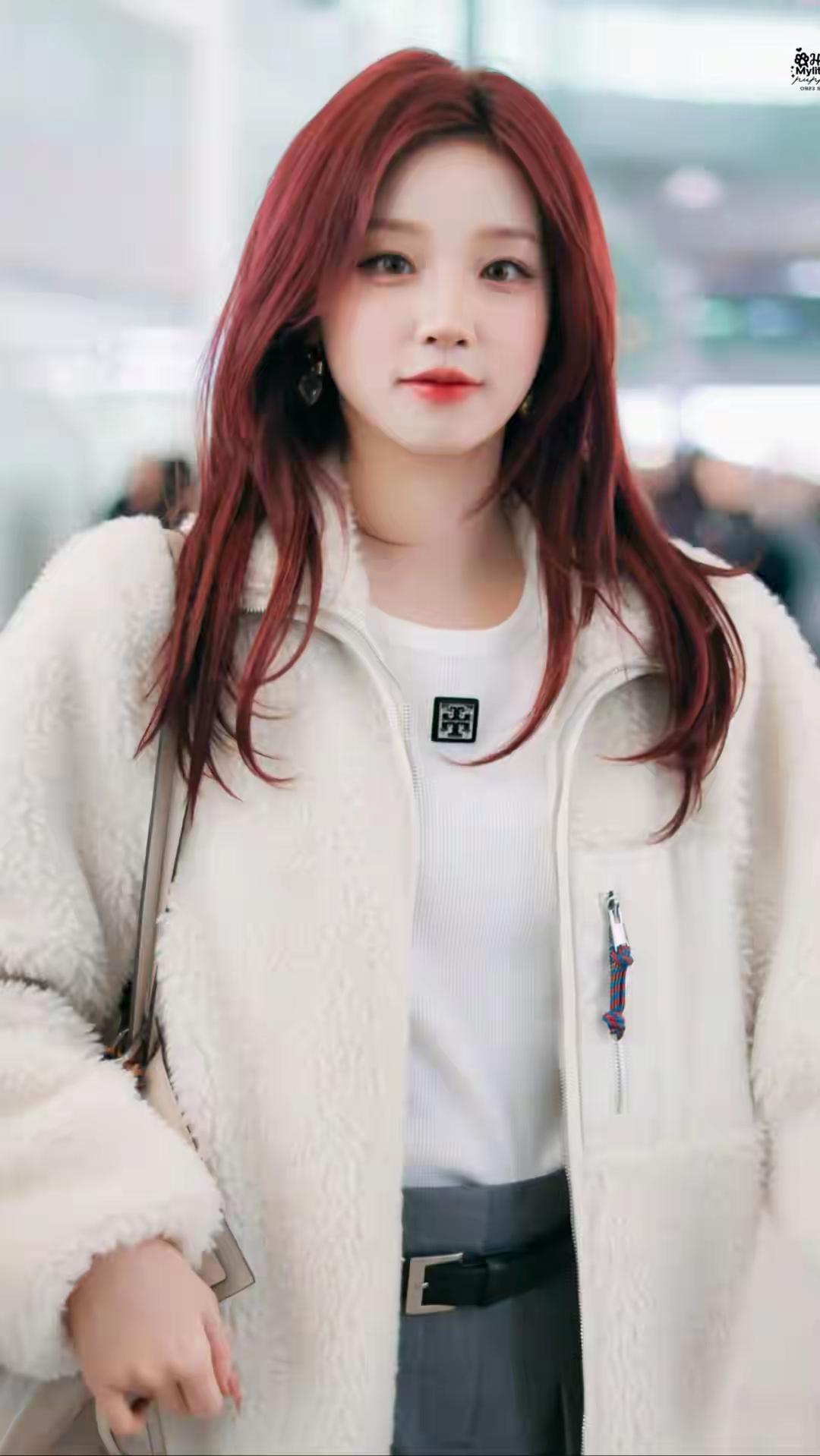 宋雨琦单依纯向李荣浩道歉你怎么看