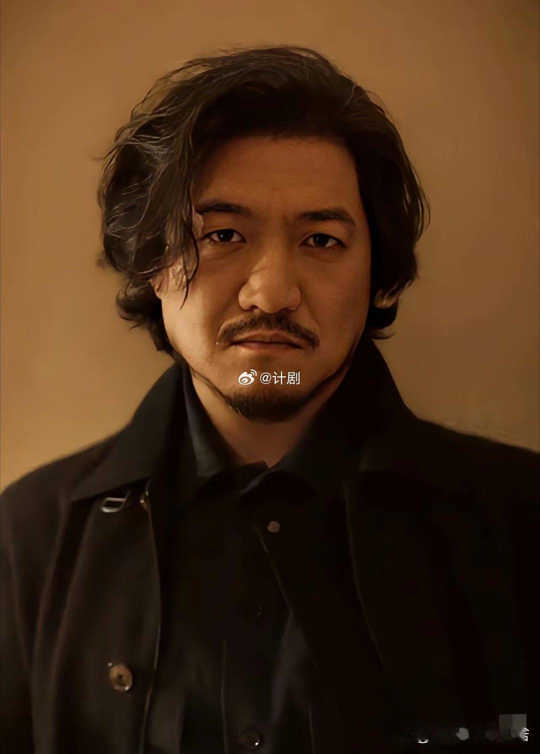 陈明昊这个人，简直是搞不懂了，他都已经48岁了，也不小了，但是他甚至都没有演过很