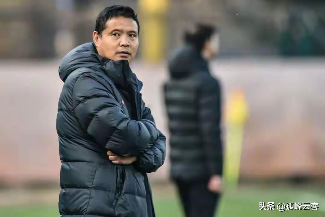 张效瑞出任俱乐部总经理+教练组组长，拥有丰富执教经验是吉诺.莱蒂利出任主教练，同