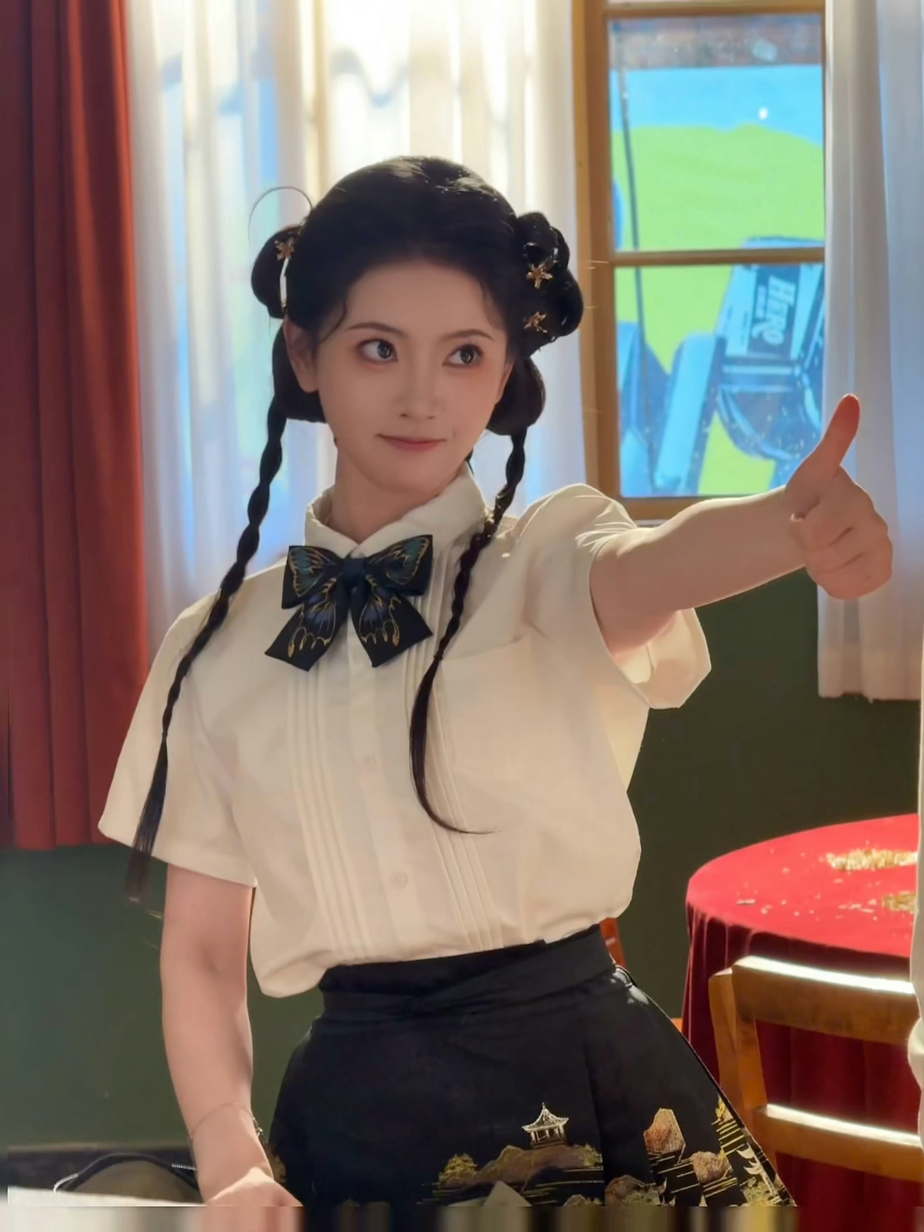 谁来管管短剧演员的出发图 长剧还在卷精修图，短剧已经卷出发图了。余茵王格格吴添豪