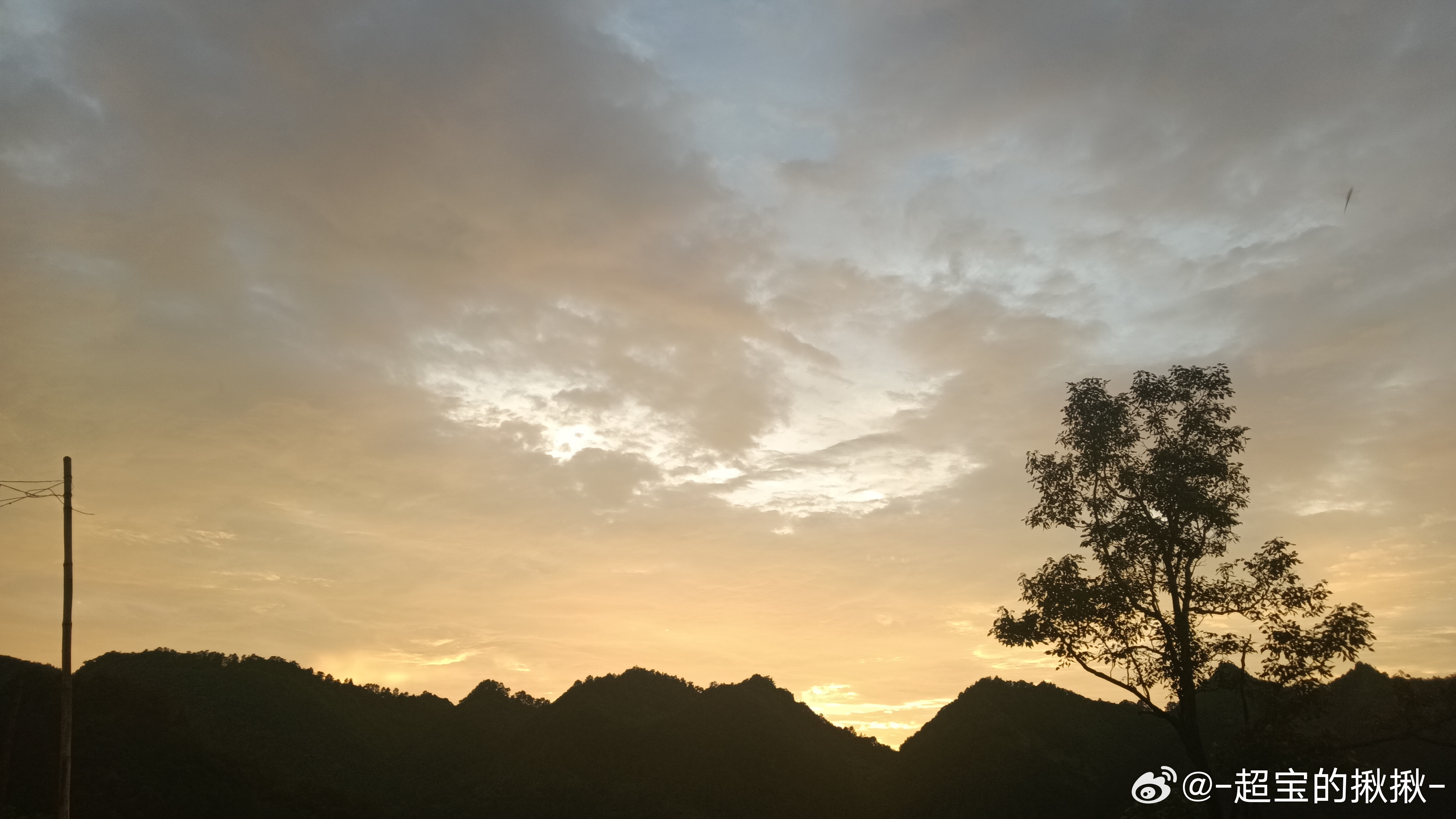 阳光信用 💫阳光信用  💫每日一善       人生是一种无法抗拒的前进。自