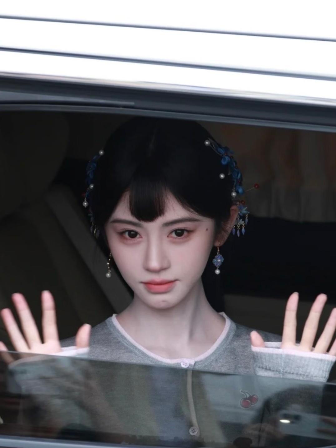 jjy鞠婧祎苏绿夏  jjy鞠婧祎万花世界  你我相见亦是一场盛大的相逢.𝐌?