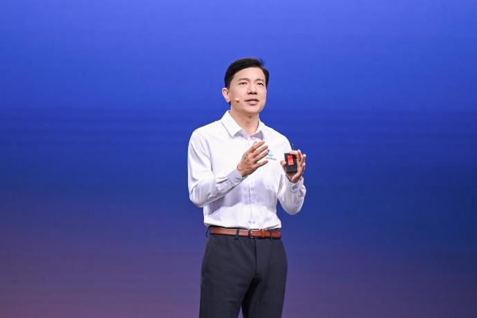 百度掌门人李彦宏：坚定、自信、务实是百度二十几年传承下来的文化，我非常有信心，靠