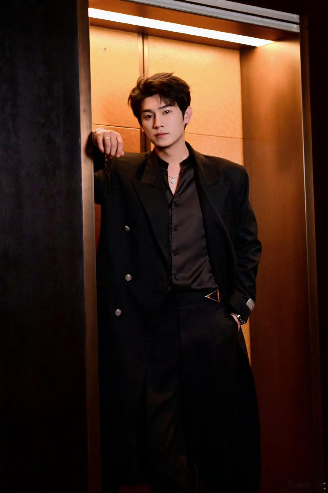 谁还没为卢凌风疯狂打call？45%角色占比+德塔文认证，杨旭文的打戏、演技双在