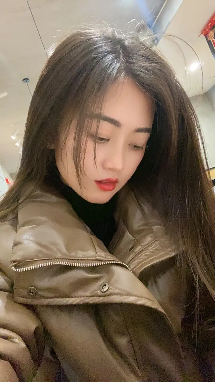 可不可以，交一个外省的朋友，男女都行，互寄特产，我不开心了去你的城市走...