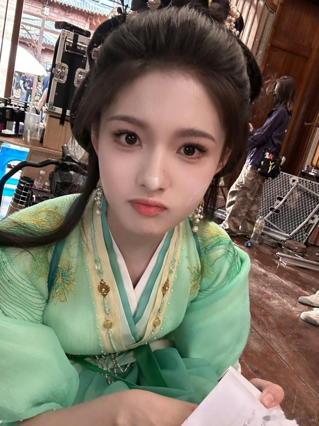 艾米就这个古偶少女味 艾米往那一站就是少女感本感！不用硬装可爱，一颦一笑都透着鲜
