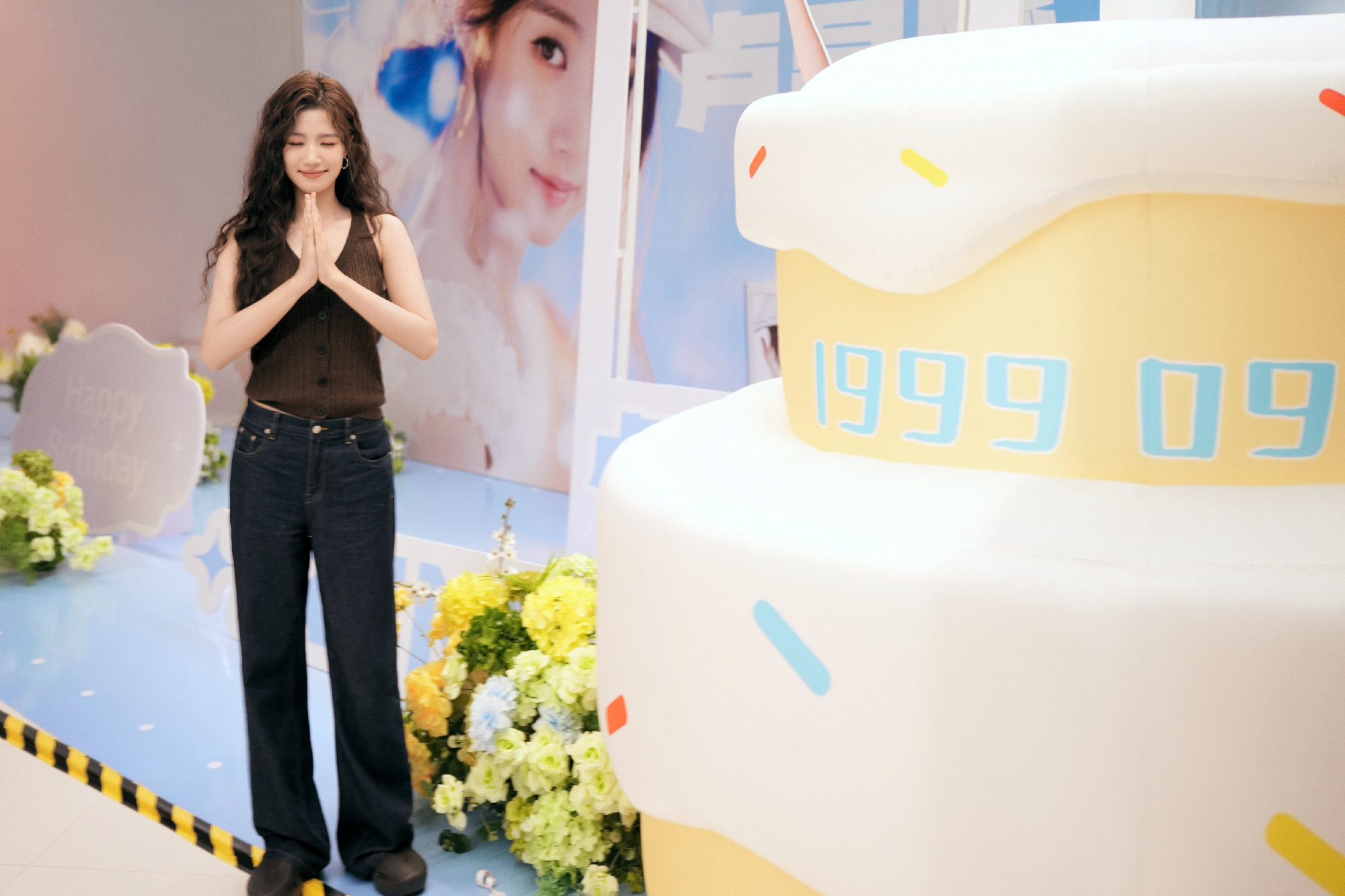 谁给卢昱晓过生日这么有趣 的生日痛楼空降厦门啦！打卡还有周边，粉丝更是承包了地铁