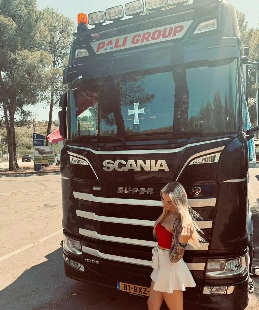 你是我见过最美的女孩，当然，我说的是SCANIA
