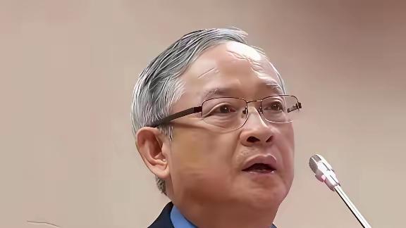 台湾地区知名人士林郁方：“我实在想不明白，大陆建造那么多武器装备，又造这么多航母