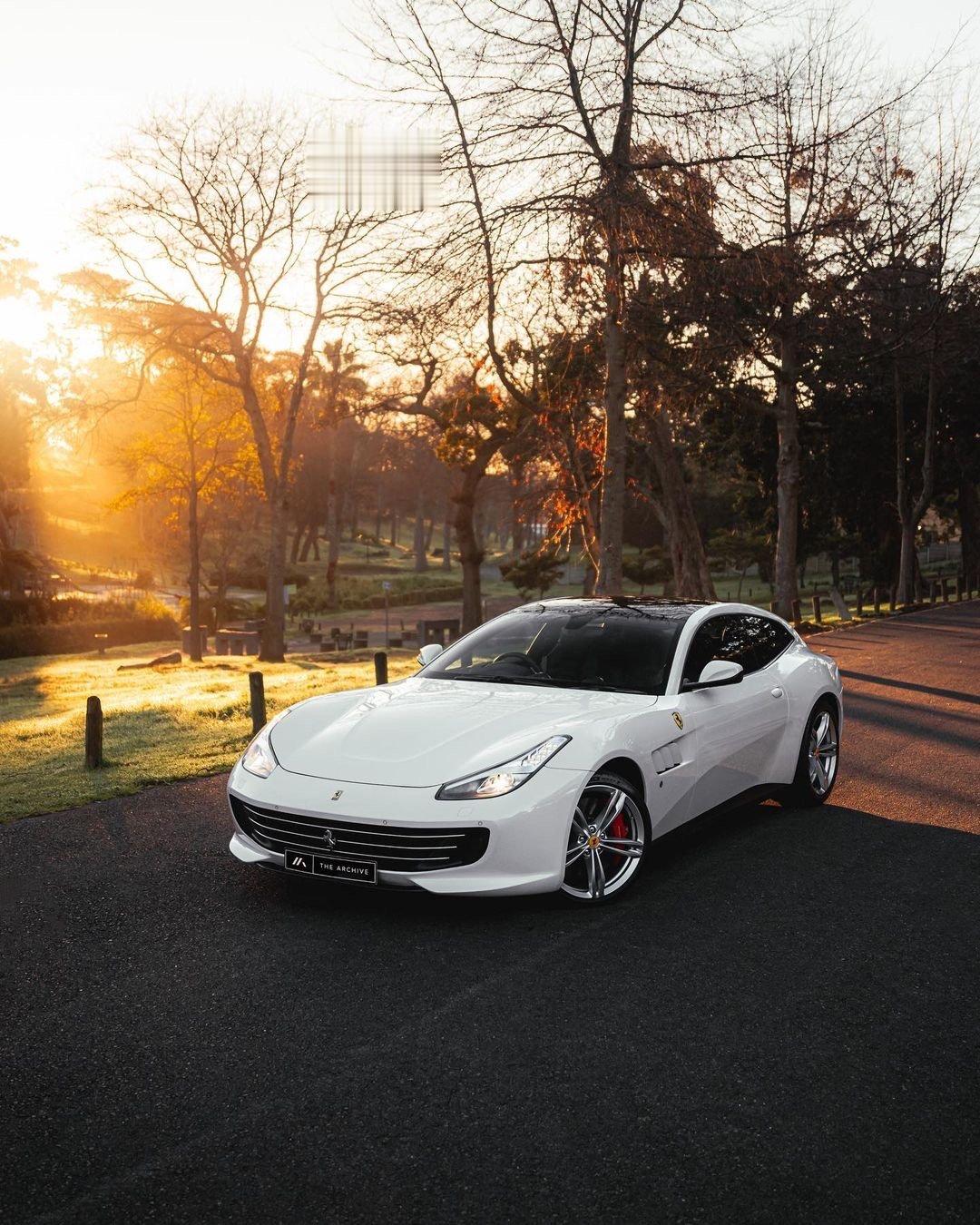 法拉利 GTC4Lusso ​​​