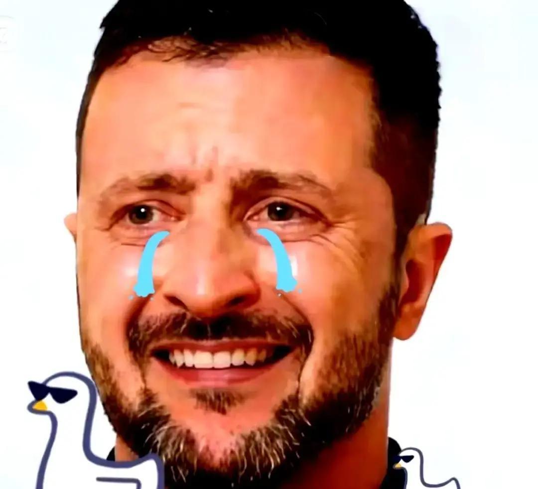 一整支车队，12辆装甲车，23辆军用卡车，就那么在一夜之间，从地图上被抹掉了。