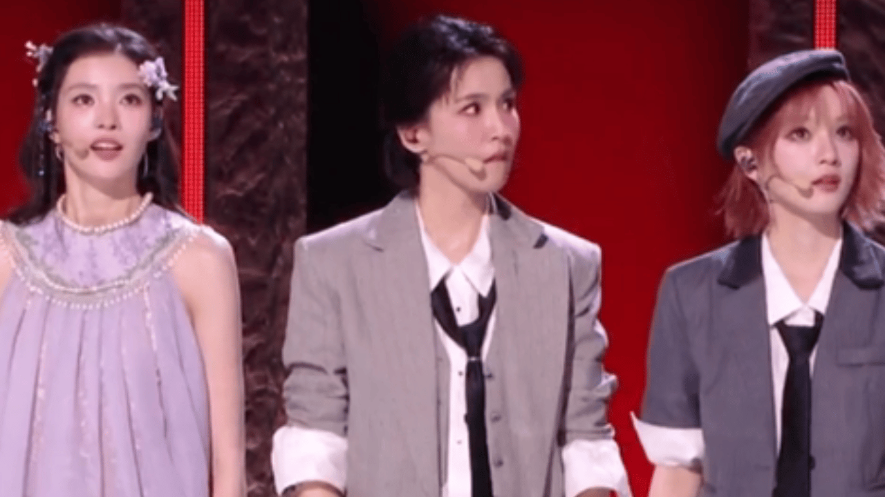 浪姐一公直播 这个曾沛慈笑死我了 听到自己团904票嘴巴张的好大曾沛慈