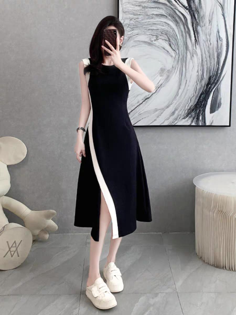 黑色法式无袖连衣裙，夏季新款高级感气质显瘦开叉长款休闲背心。