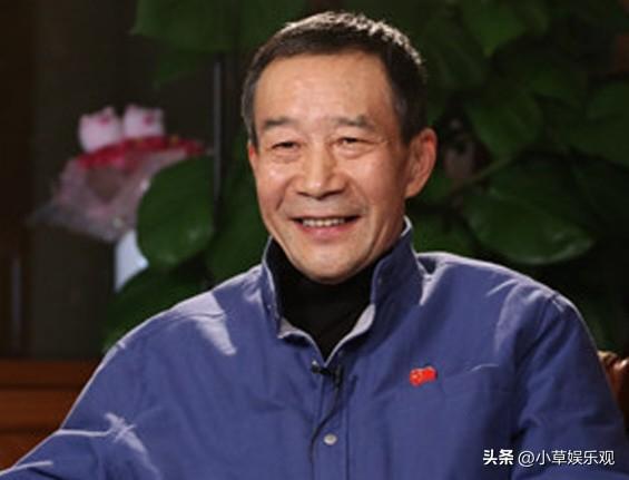 71岁、抗癌26年、双耳失聪，这哪是敬业，这是用命在“雕刻”灵魂。当流量明星还在