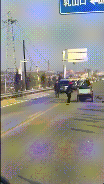 拖拉机找主人