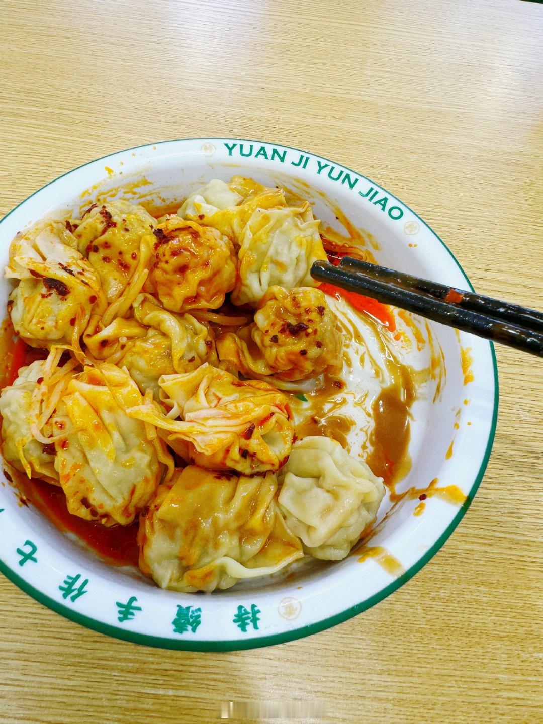 最近在听资治通鉴，有这样一句觉得很有道理：当你不再等风来你就是风 。成事之机不在