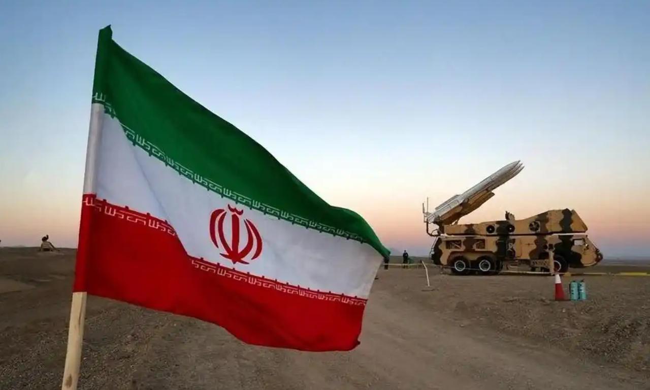 特朗普刚喊完推迟打击，美以战机就趁夜色动手了！

军事和政治经济一样，当特朗普说