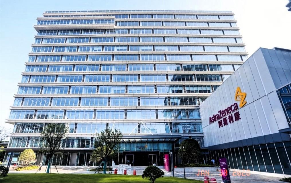 *英国宣布一个可能会让特朗普暴跳如雷的消息！英国首相斯塔默在中国达成重要协议，英