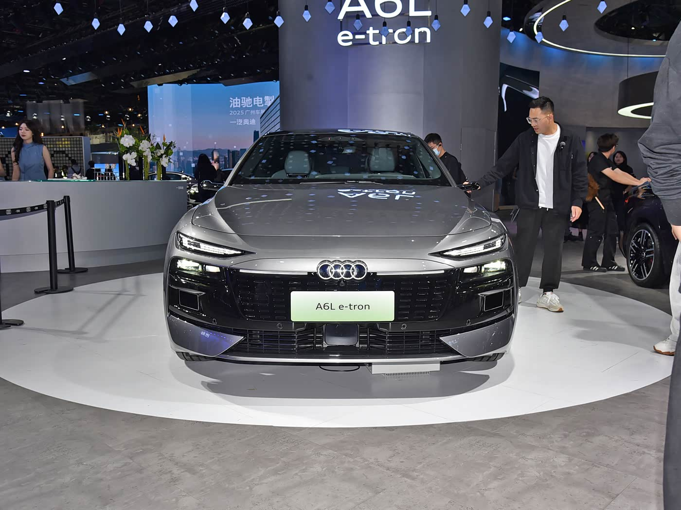 价格比油车还低！奥迪A6L e-tron预售31.3万元起，而全新奥迪A6L为3