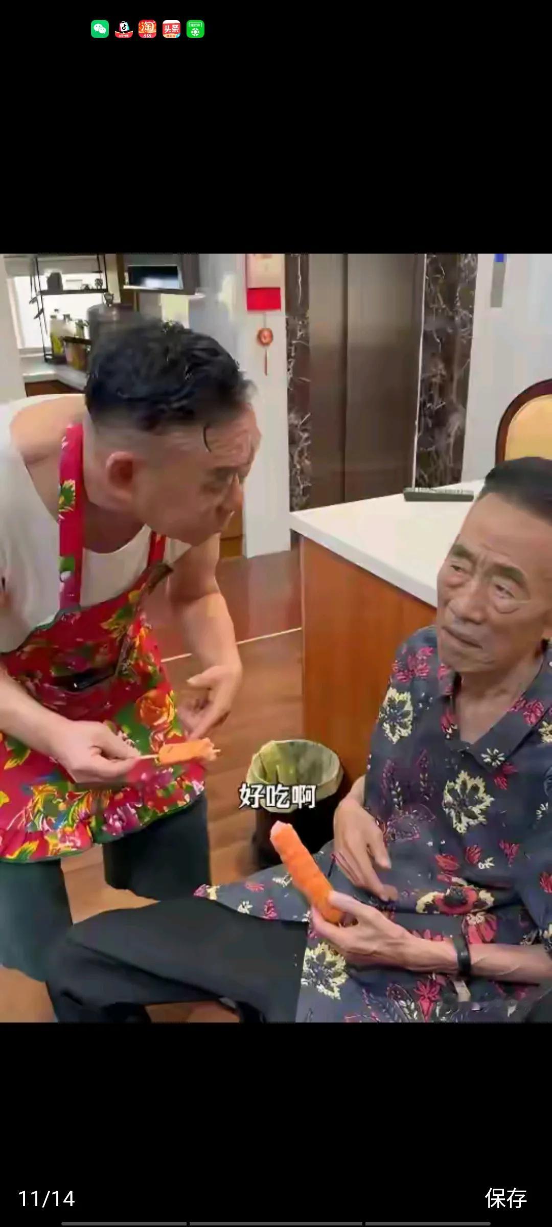 杨少华老先生从12岁开始在启明茶社打杂，到94岁去世当天，一直在挣钱养家的路上，