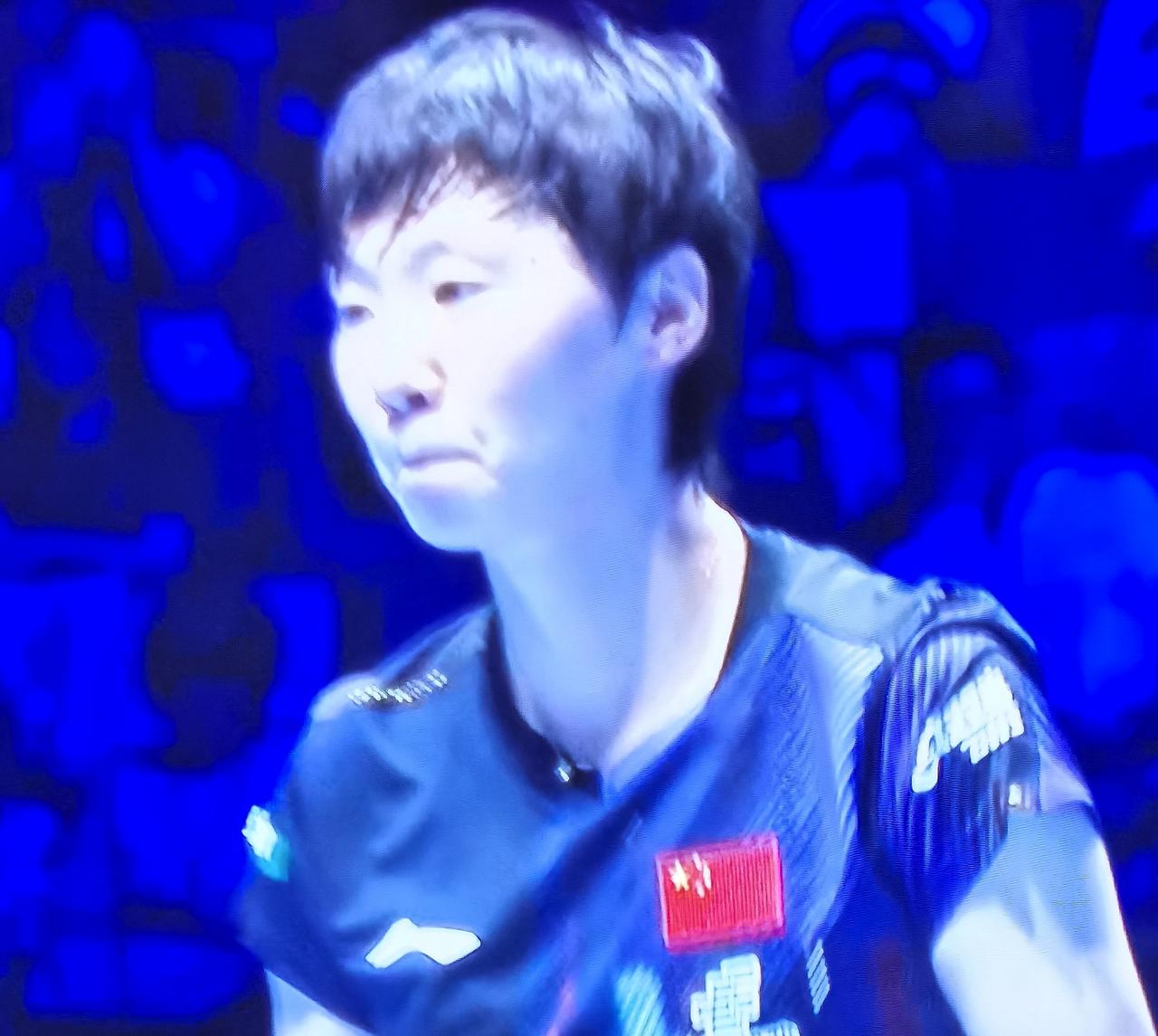 王曼昱大战申裕斌最新消息：
澳门世界杯女单第二场半决赛，
王曼昱先声夺人11-8