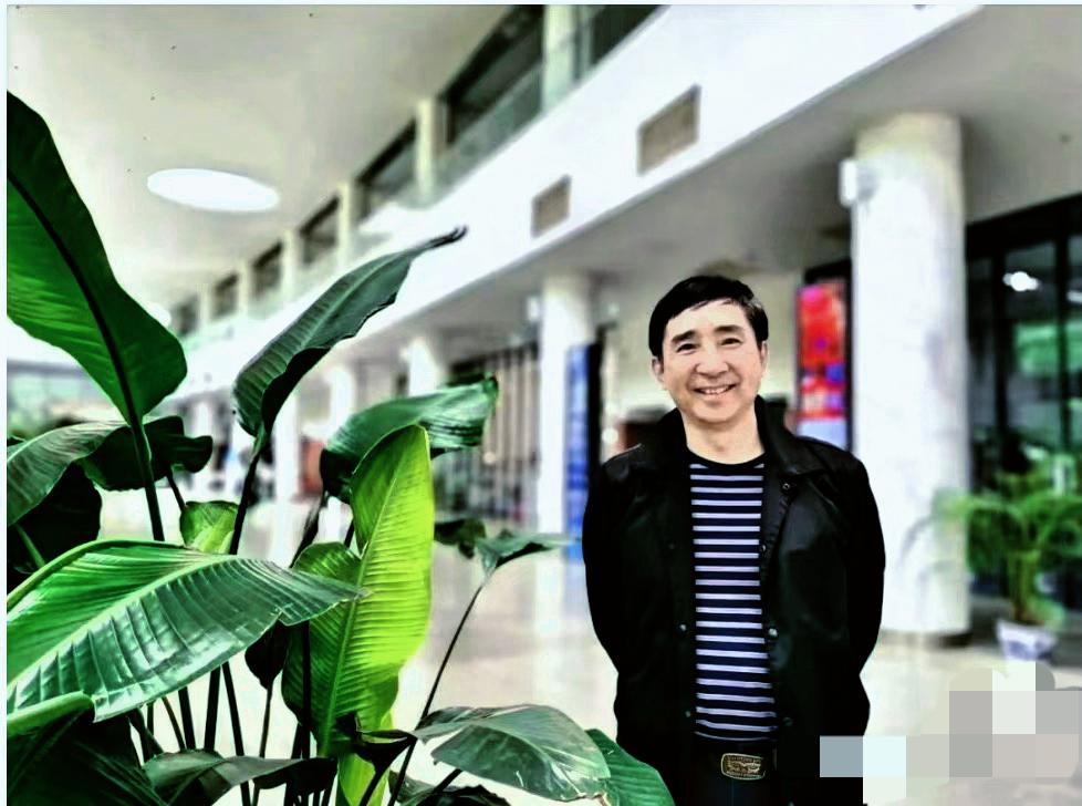 戏如人生！教了一辈子表演的陈刚，却把自己的人生演成一场无法收场的“悲剧”，最终以