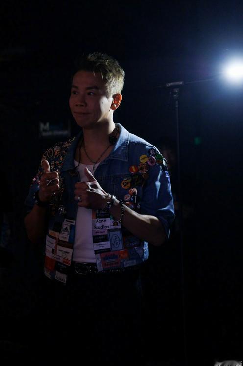 檀健次荷塘月色转音湖南卫视你好事做尽湖南卫视跨年演唱会坦白说！檀健次和陶喆的《荷