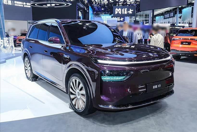 奕境X9就是用来恶心问界M9车主的。北京车展最让明眼人膈应的车，莫过于奕境X9。