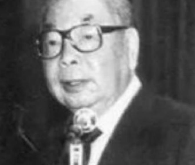 蒋介石刚去世，比蒋经国大仅12岁的宋美龄就想独揽大权，没想到，一向憨厚的蒋经国在