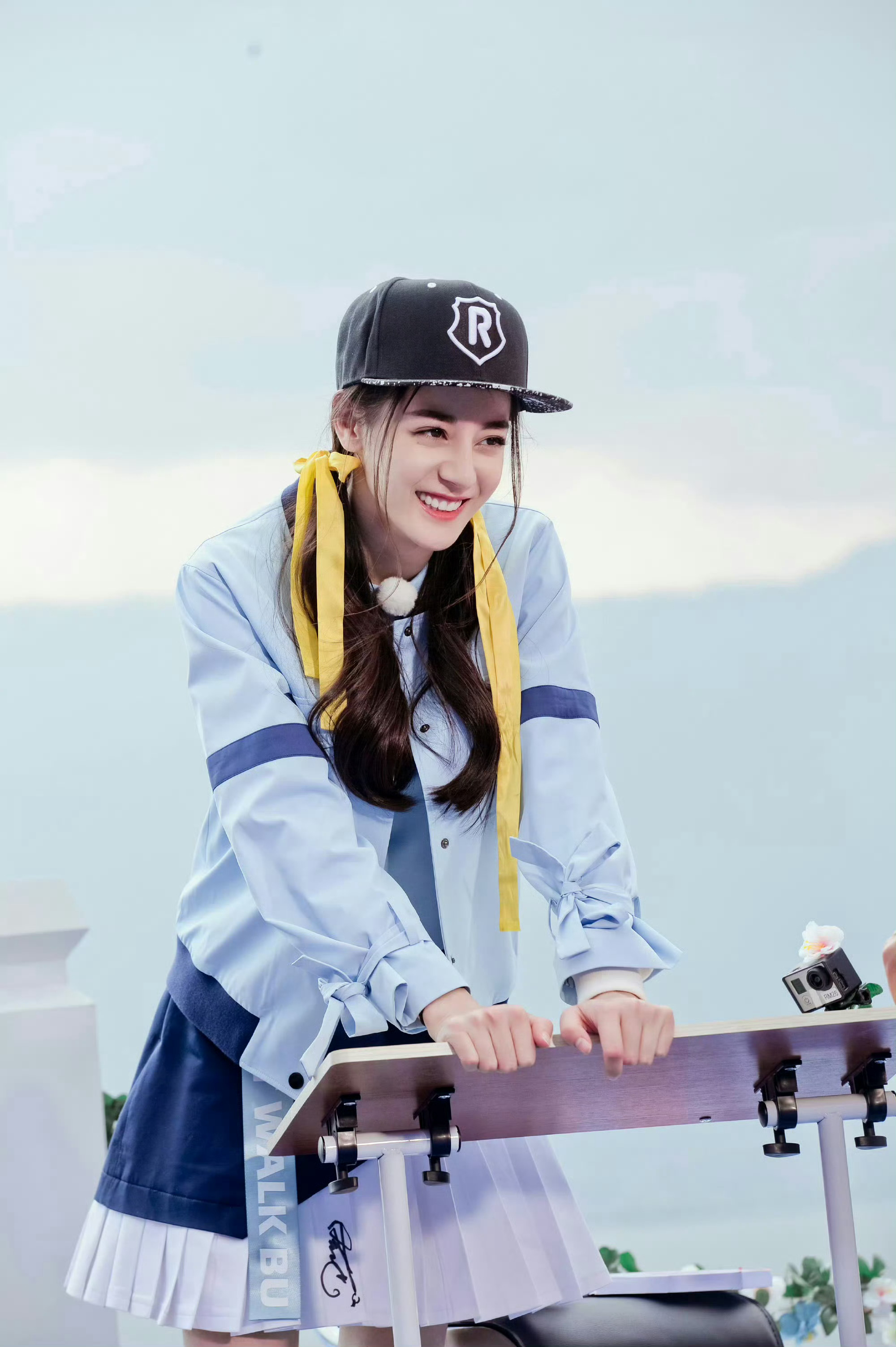 刚知道迪丽热巴当年跑男只录制了12天，真的是有效录制，热巴就天生要红的命，12天