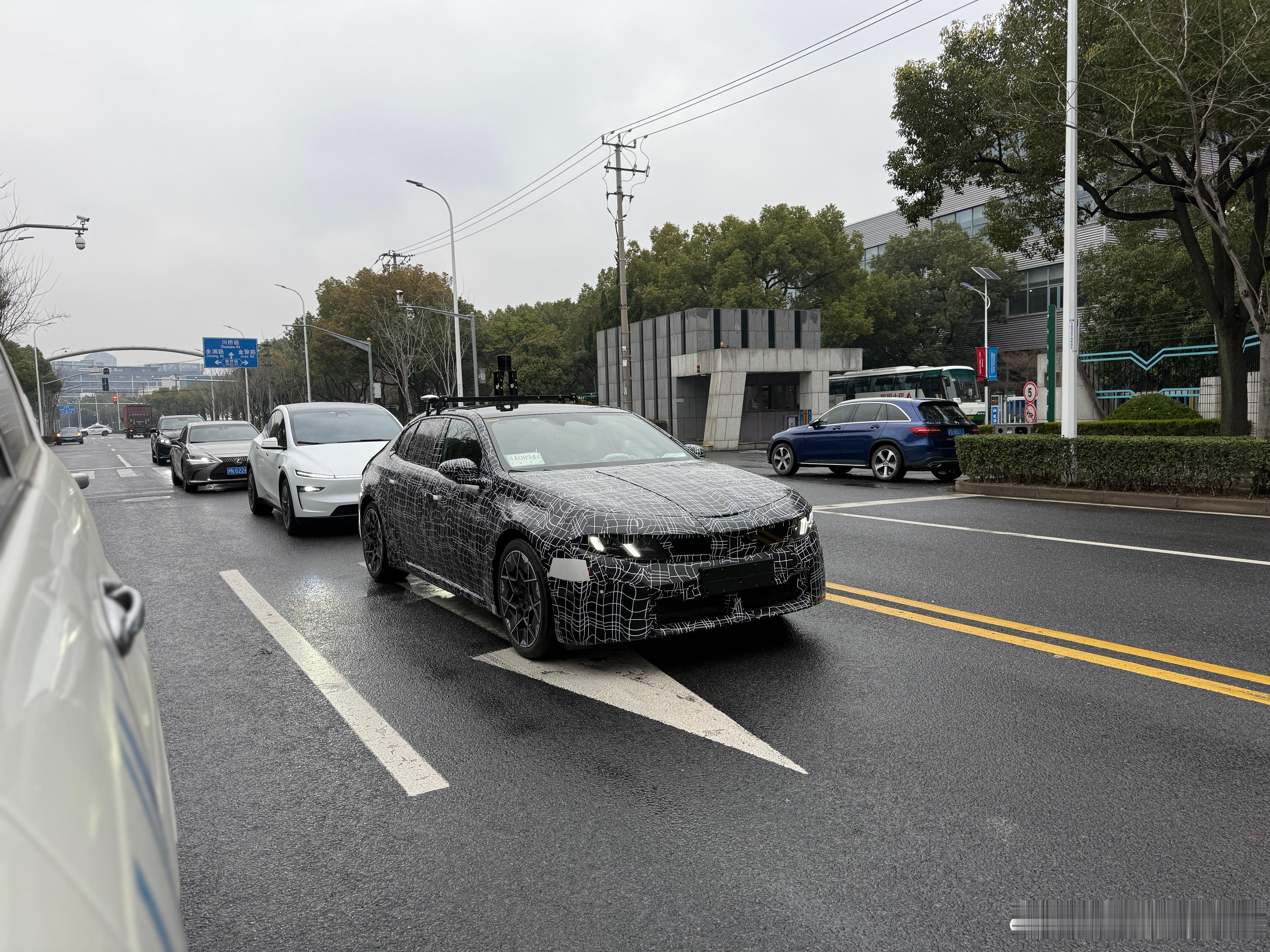 兄弟们，猜车不是我拍的这台，是我开的这台